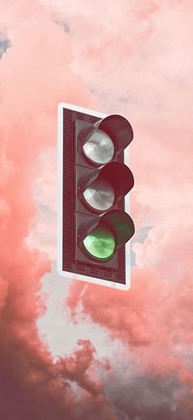 Live Wallpaper of Aesthetic Traffic Light Against Pink Sky