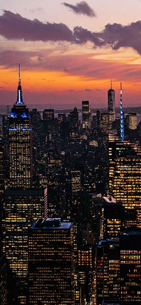 Phone Wallpaper of Dark Skyscrapers In The Evening