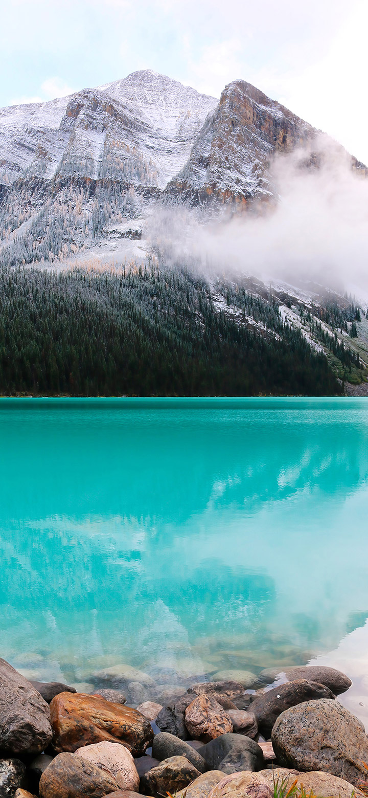 wallpaper of Beautiful Turquoise Calm Lake