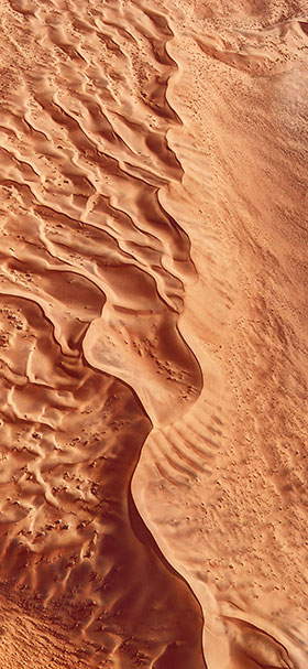 Phone Wallpaper Of Aerial View Of Brown Desert