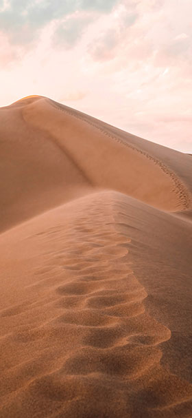 Lock Screen Wallpaper of Sand Dunes In The Brown Desert