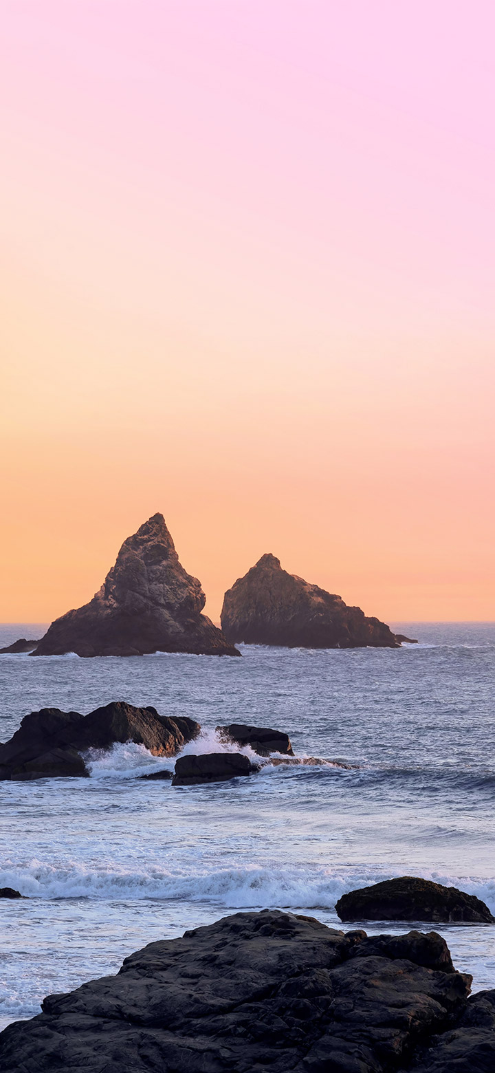 wallpaper of beautiful coastal horizon at sunset