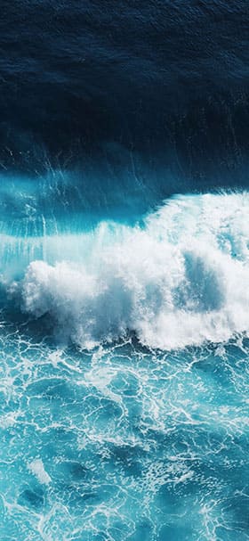 Phone Wallpaper of Big Wave In The Turquoise Sea